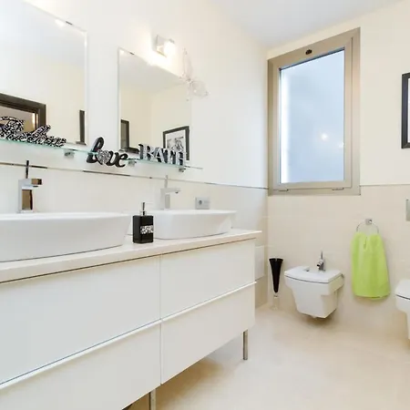 Puerto Del Carmen Sleeps 8 Pool Air Con Wifi Вилла *